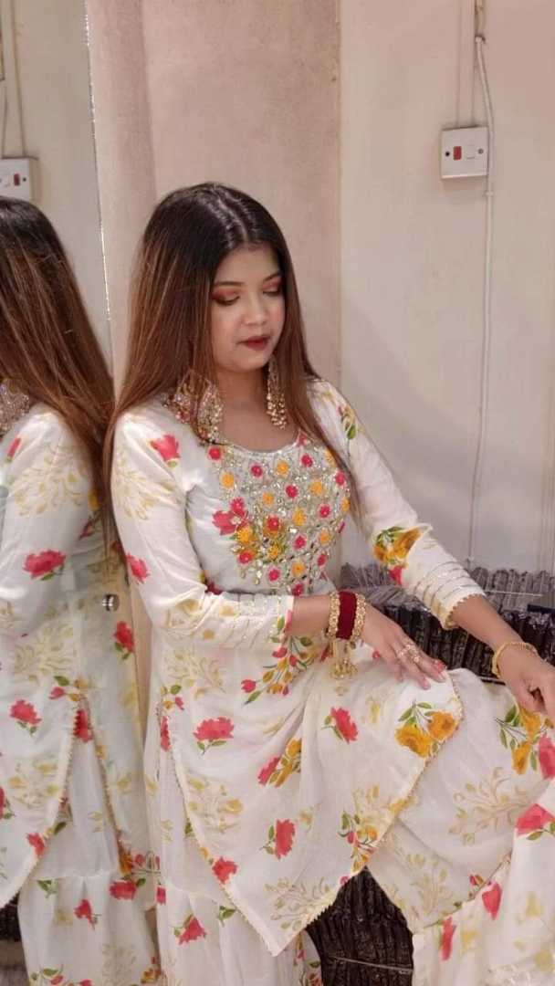 প্রিমিয়াম,কোয়ালিটি,নাইরা,কার্ট,,রেডিমেড,ড্রেস।
